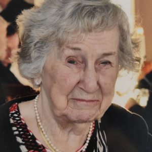 Lizzie Curbo