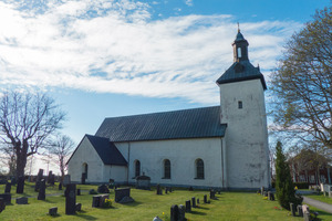 Överjärna kyrka